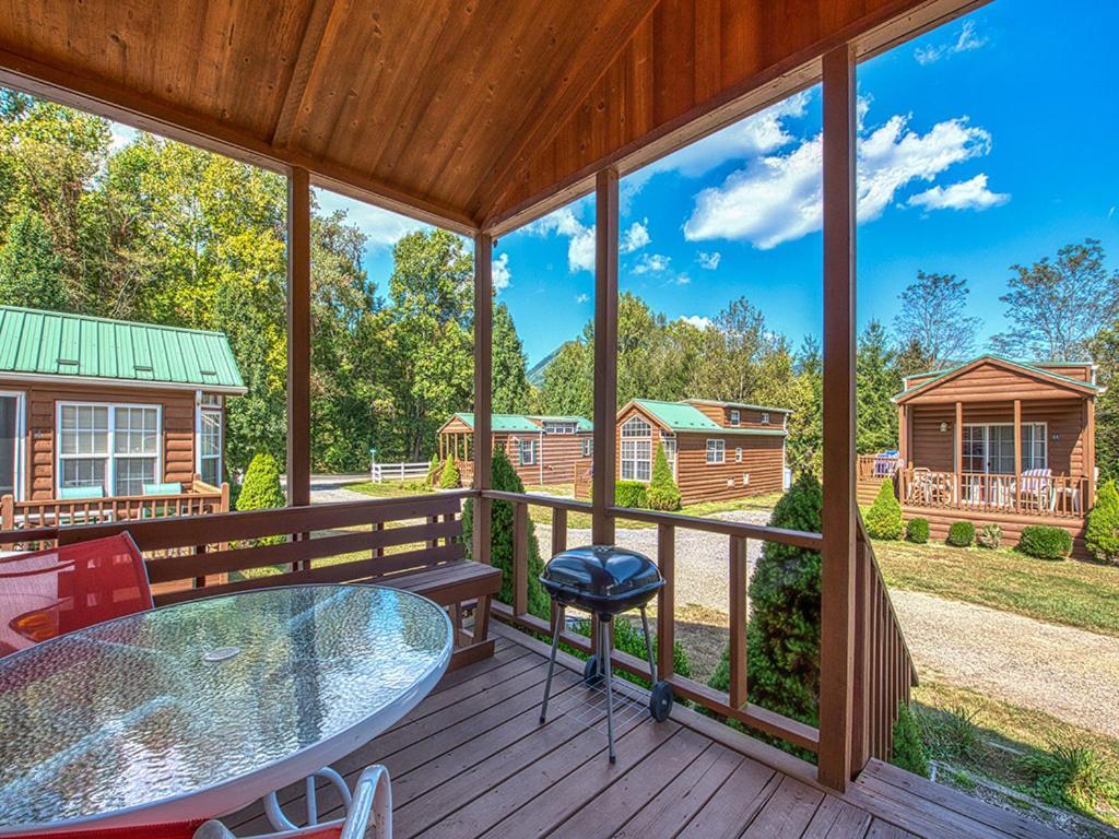 Maggie Valley Cabin Rentals Екстер'єр фото